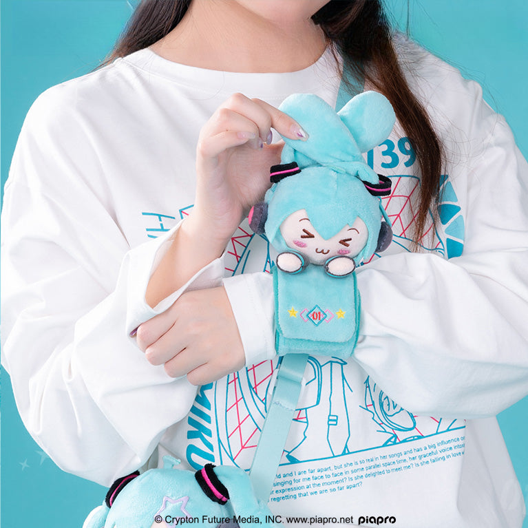 Officially Licensed Hatsune Miku Squinted Eyes Series Pop Ring Bracelet