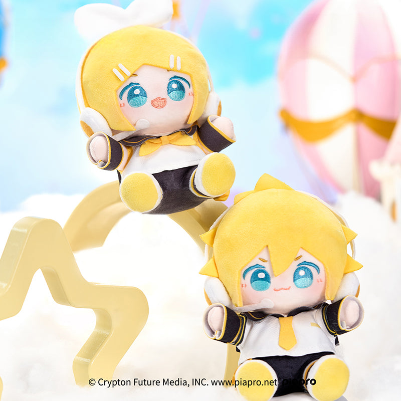 Petite peluche Hatsune Miku assise sous licence officielle