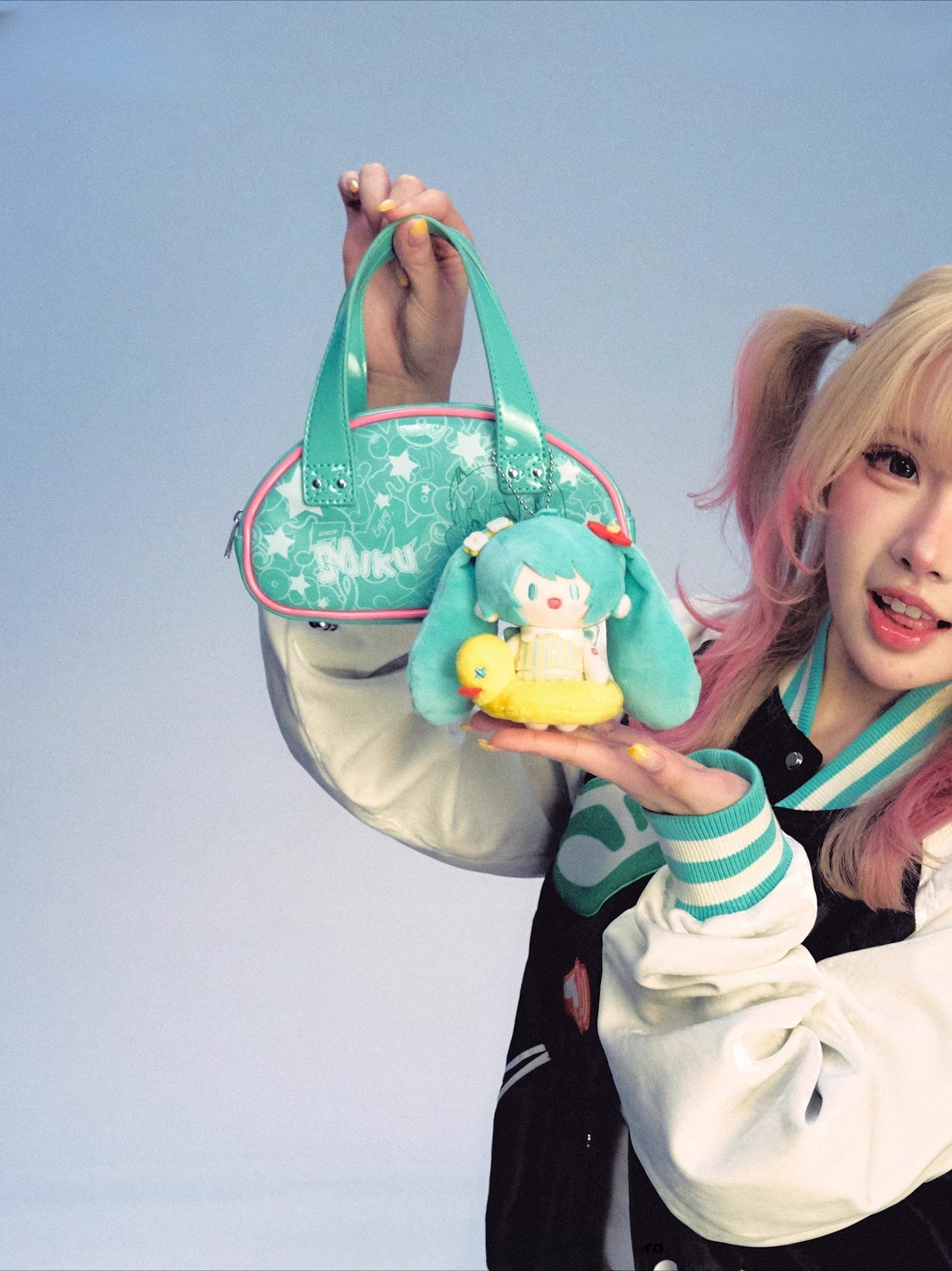 Hatsune Miku Versatile Tote Bag