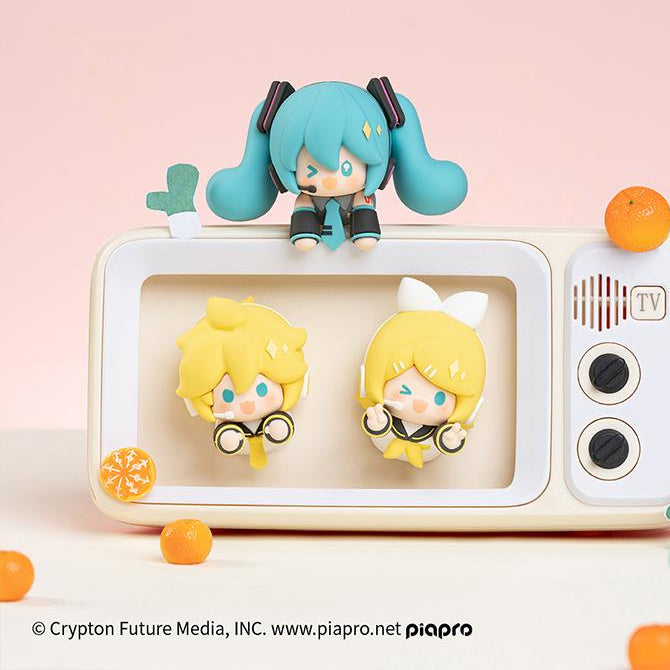 Officially Licensed Hatsune Miku Magnetic Figure Blind Box