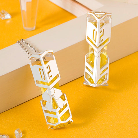 Pendentif Mirror Fission Hatsune Miku sous licence officielle