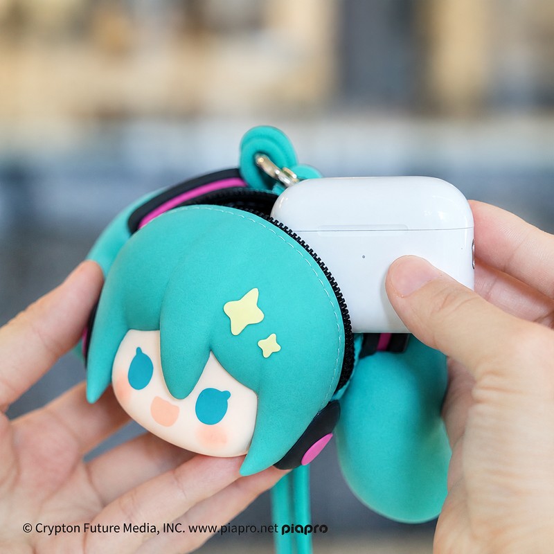 Officially Licensed Hatsune Miku Happy Silicone Coin Purse with Strap