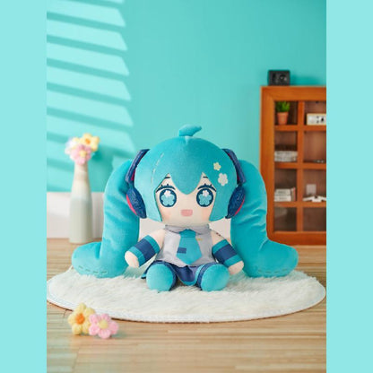 Hatsune Miku Huggy Doll Plush (20 cm / 7.9 in)