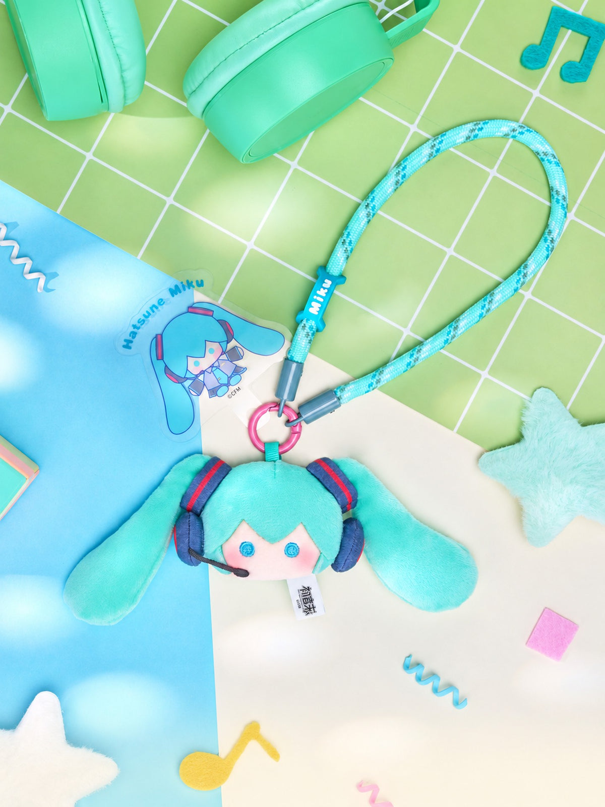 Officially Licensed Hatsune Miku Plush Phone Strap (20 cm / 7.9 in)