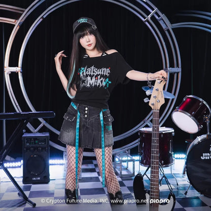 Official Hatsune Miku Rock Future Vintage Off-Shoulder Cropped T-Shirt for Women, Loose-Fit Top
