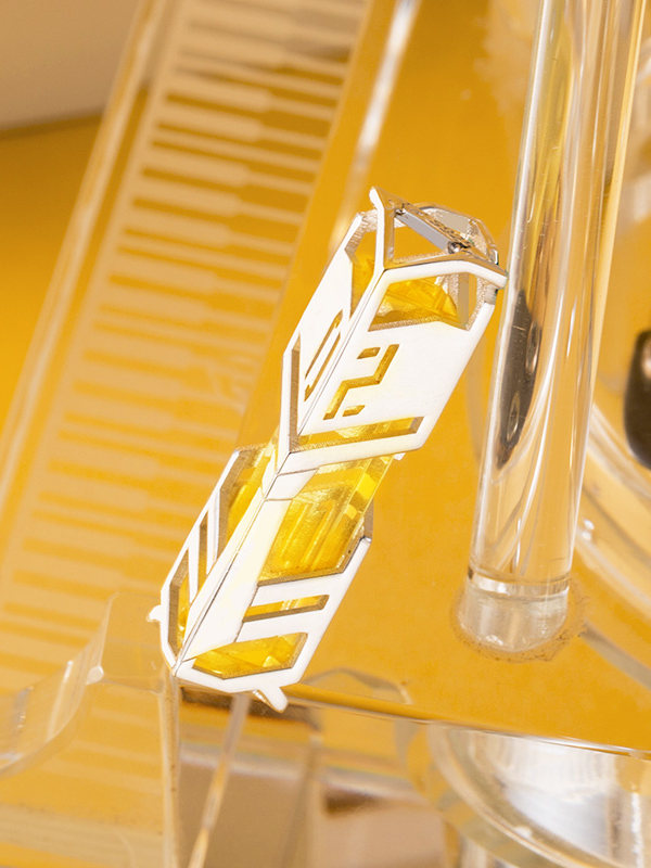 Officially Licensed Kagamine Rin/Len Mirror-Fission Pendant (3.7 x 0.9 cm / 1.5 x 0.4 in)