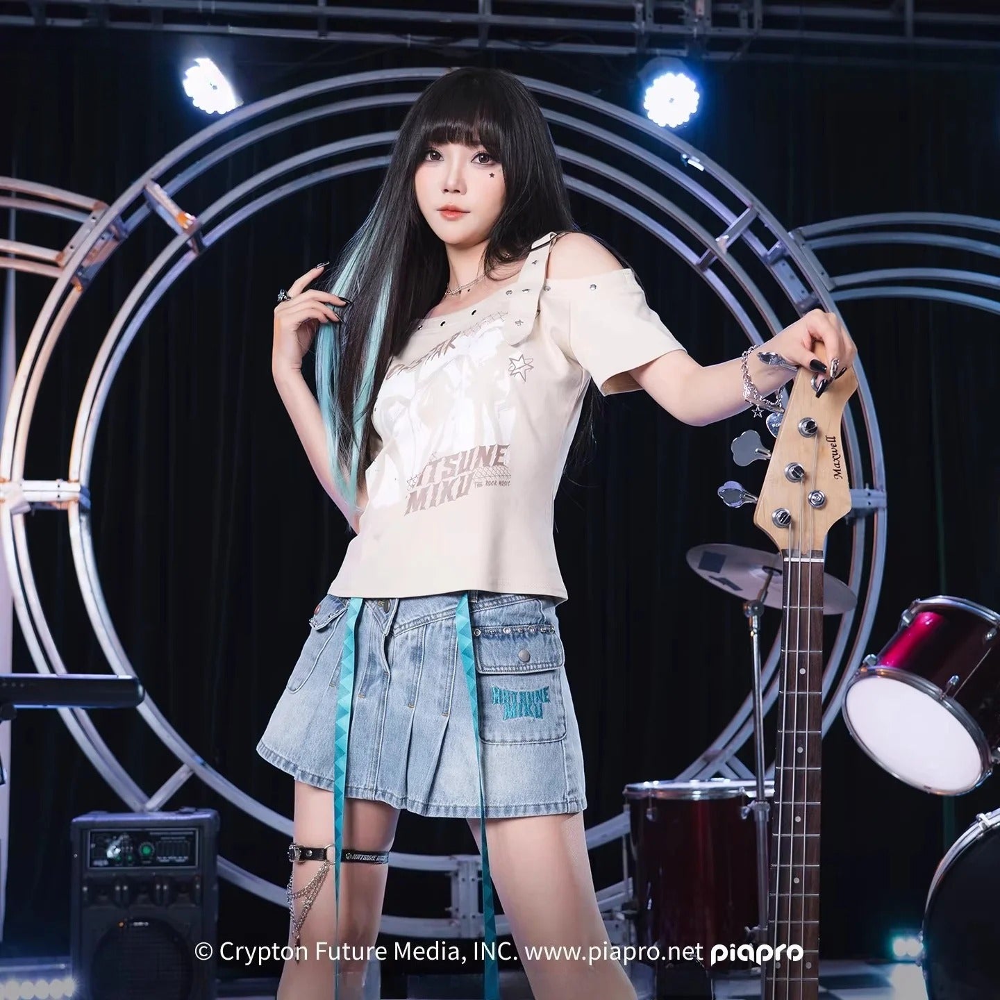 Official Hatsune Miku Rock Future Vintage One-Shoulder Cami Short Sleeve Top, Loose-Fit Summer Shirt