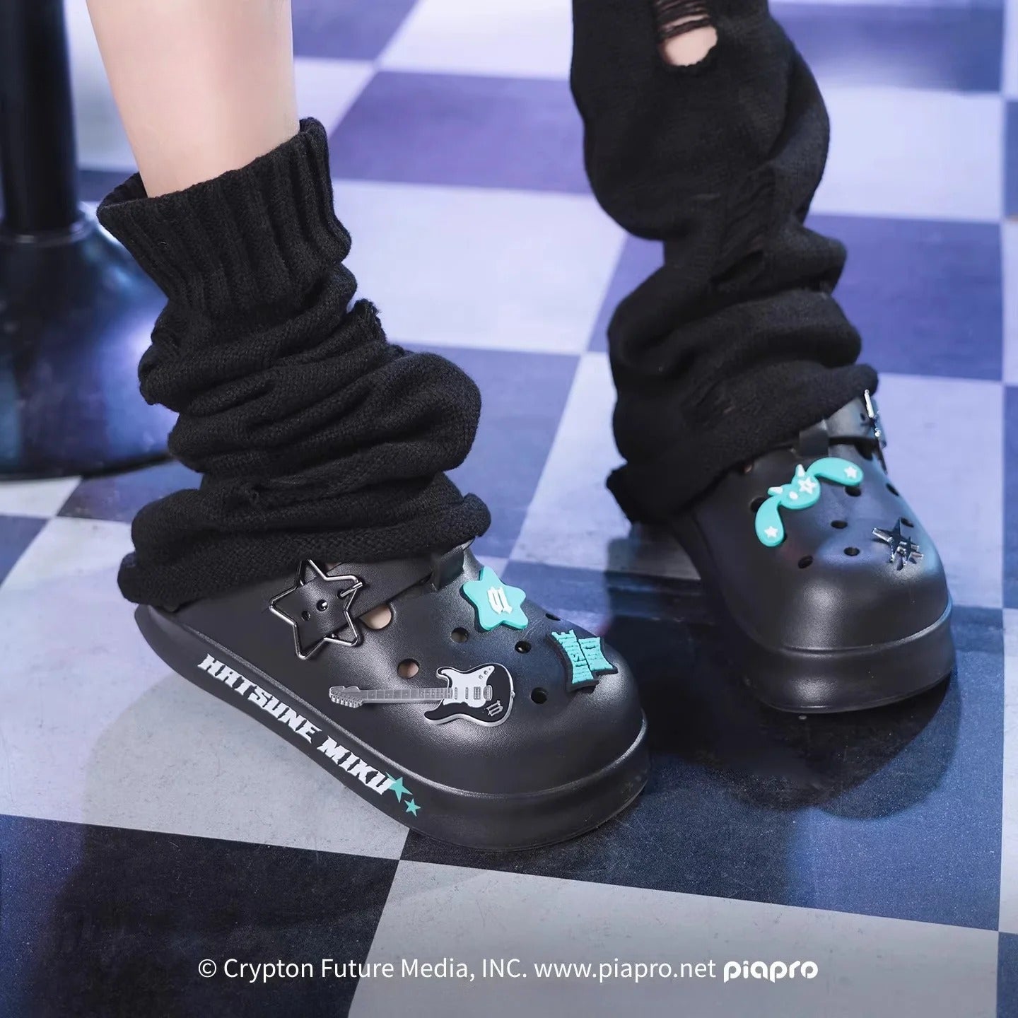 Official Hatsune Miku Rock Future Clogs, Unisex Non-Slip Beach Sandals