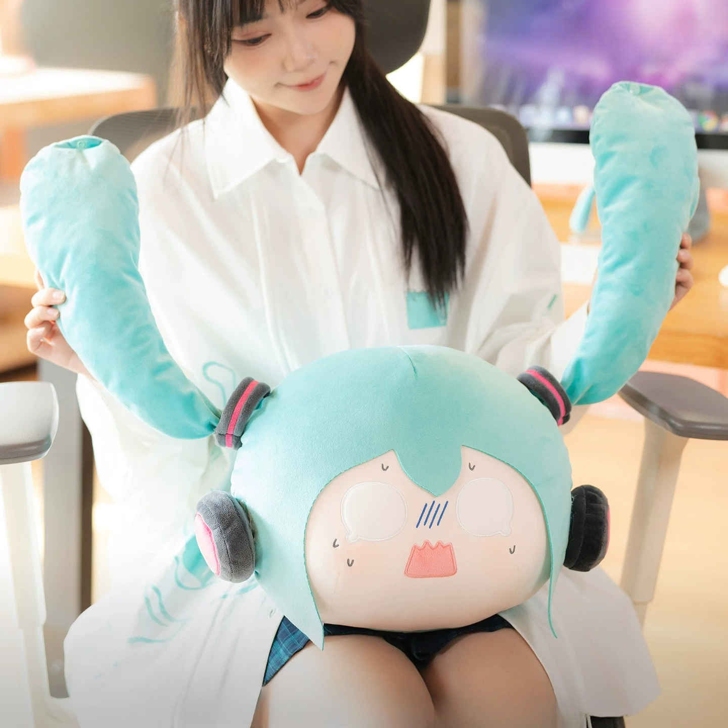 Official Hatsune Miku Everyday Daydream Plush Pillow – Soft Cushion Doll