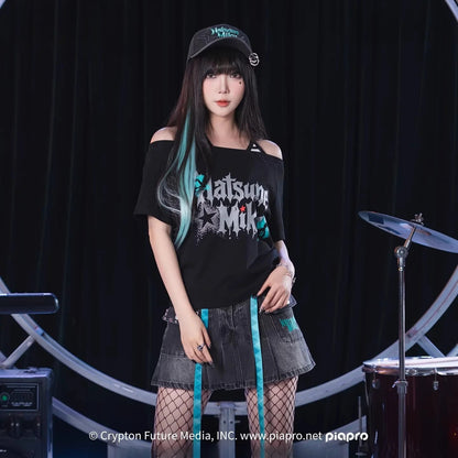 Official Hatsune Miku Rock Future Vintage Off-Shoulder Cropped T-Shirt for Women, Loose-Fit Top