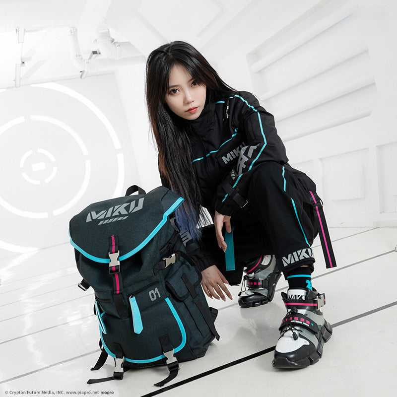 Officially Licensed Hatsune Miku Functional Series Backpack – Miku