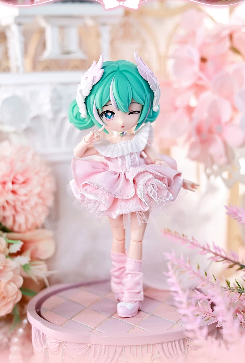 Official Hatsune Miku “Music Prelude” DIY Dress-Up Collectible Figure