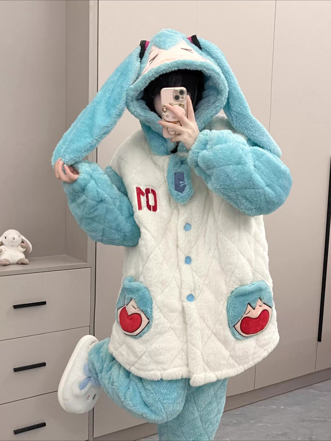 Hatsune Miku Triple-Layer Coral Fleece Pajama Set – Thick Winter Loungewear