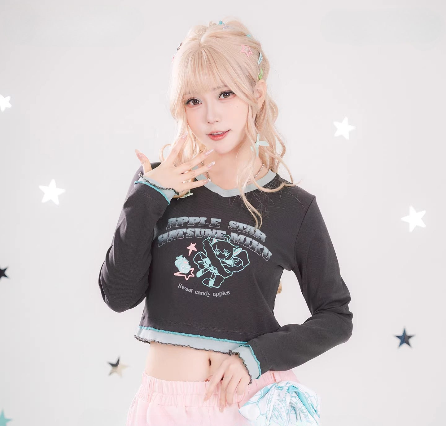 Official Hatsune Miku Y2K Ice Candy Long Sleeve V-Neck Cropped Top – Slim Fit Streetwear